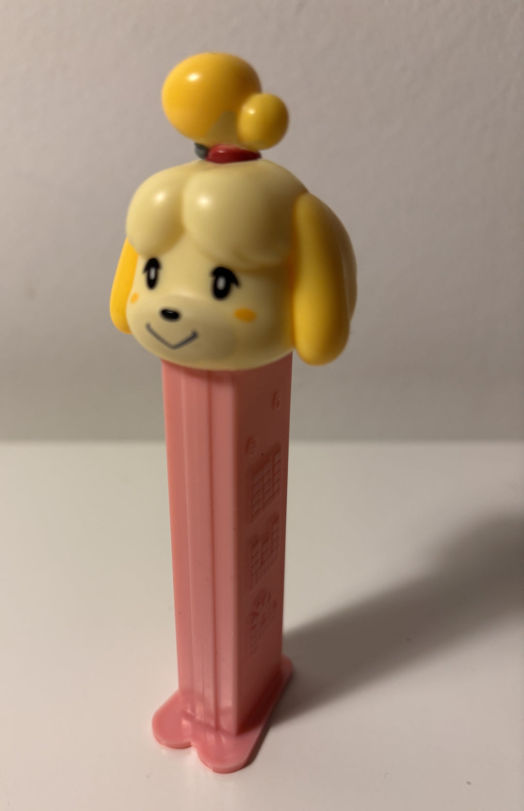 PEZ-dispenser – Isabelle (Animal Crossing)