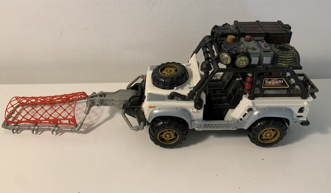 Safari-jeep med tilhenger/båre