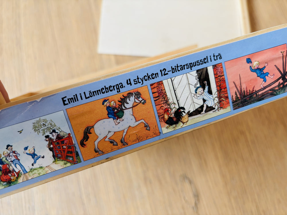 Trepuslespill – Gutt på gjerde