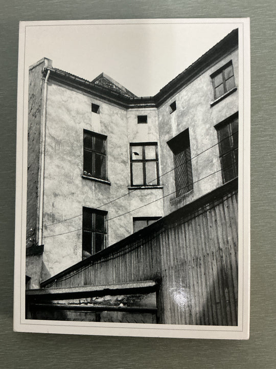 By og gate, buss og trikk – 24 Oslofilmer fra 1948–1958. 2005. DVD.