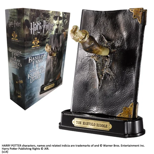 HARRY POTTER - Basilisk Fang and Tom Riddle Diary