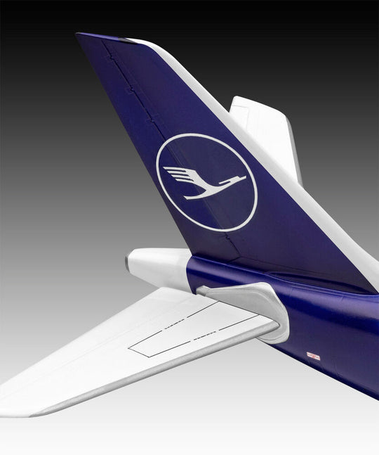 A340-300 Lufthansa New Livery