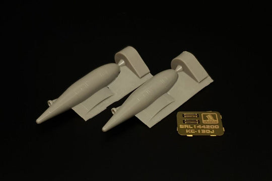 Refueling pod KC-130J (2pcs)