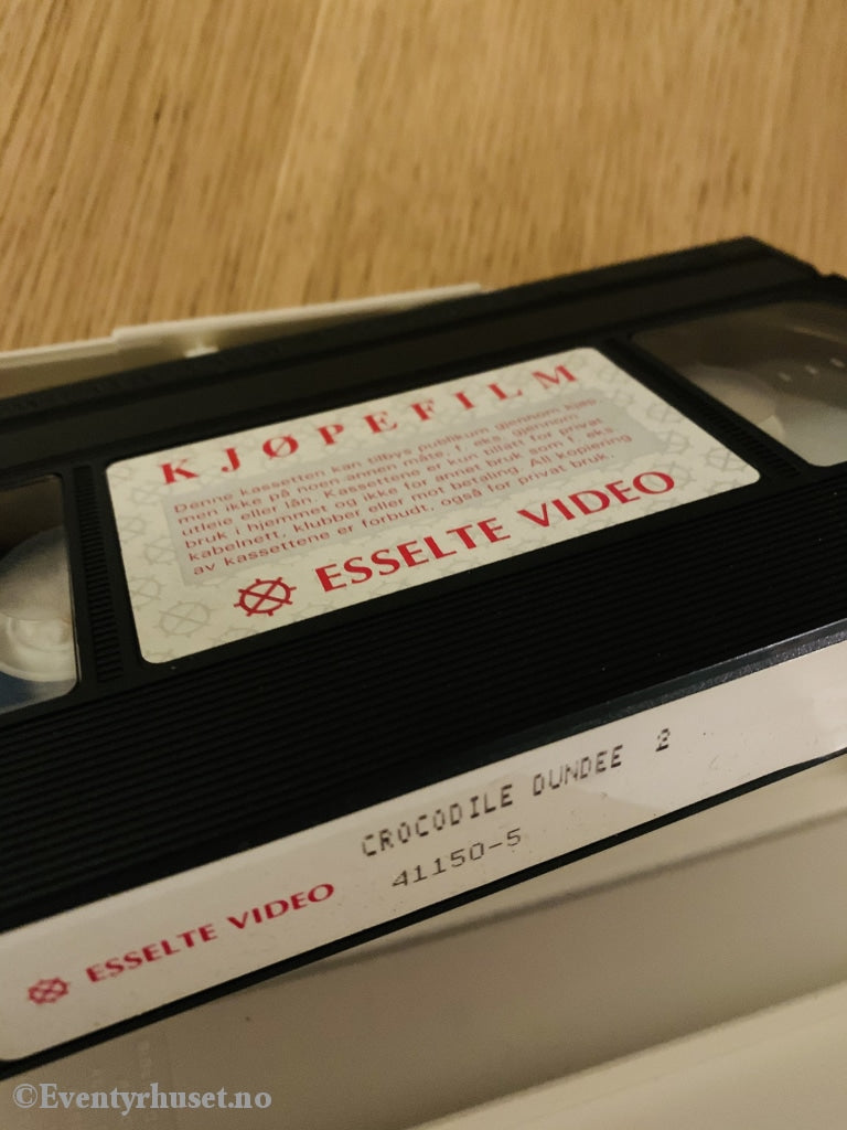 Crocodile Dundee 2. 1988. Vhs. Vhs