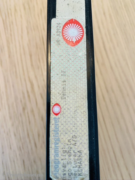 Dennis & Co 2. 1991. Vhs Big Box.