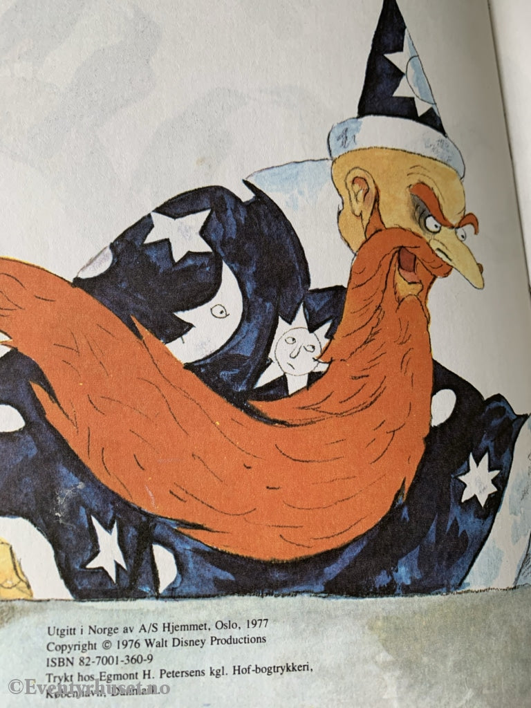 Donald Ducks Bokklubb. 1977. Mikke Og Tryllekappen. Bokklubb