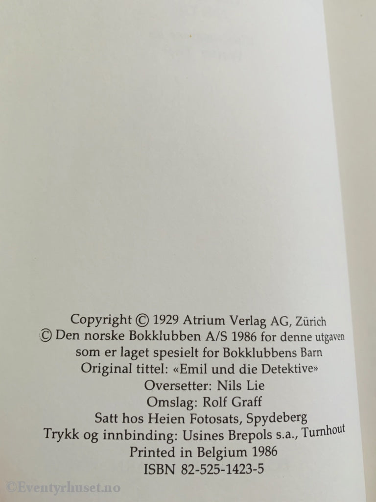 Erich Kästner. 1986. Emil Og Detektivene. Fortelling