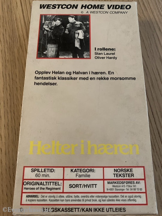 Helan Og Halvan. Helter I Hæren. Vhs Slipcase.