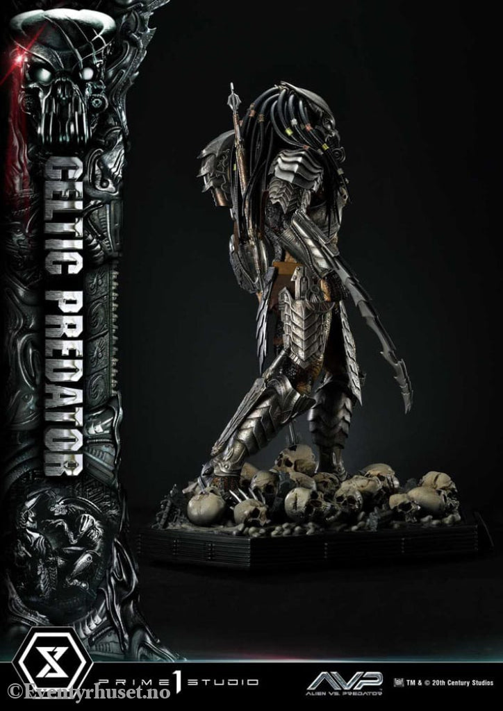 The Alien vs. Predator Museum Masterline Series Statue 1/3 Celtic Predator 95 cm Collectibles