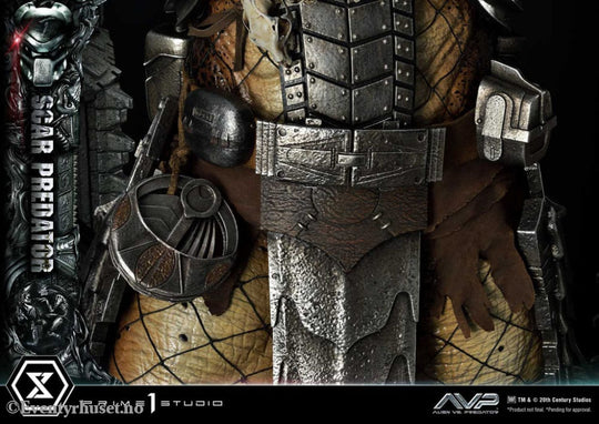 The Alien vs. Predator Museum Masterline Series Statue 1/3 Scar Predator 93 cm Collectibles