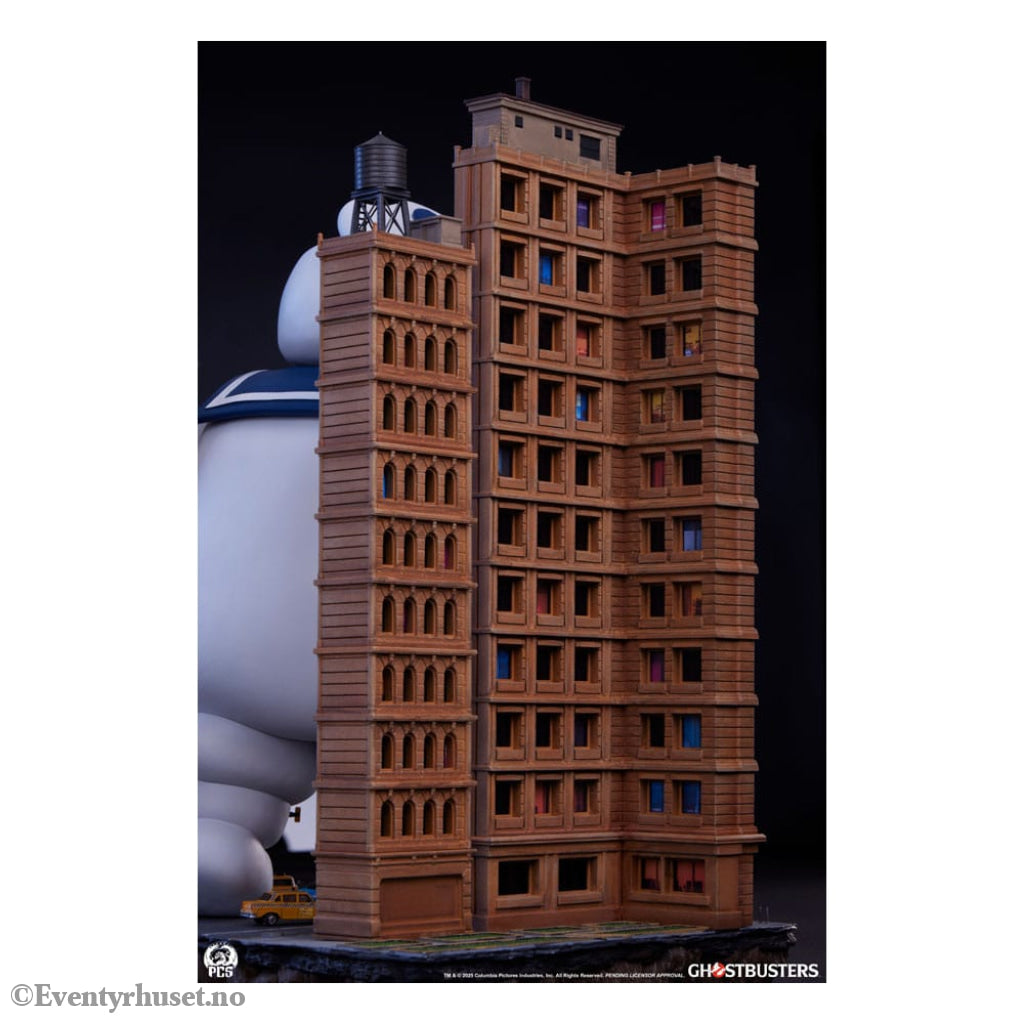 The Ghostbusters Diorama Statue Stay Puft Marshmallow Man 74 cm Collectibles
