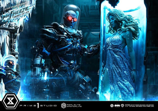 DC Comics Real Elite Masterline Series Statue 1/3 Batman (Comics) Mr. Freeze Heart of Ice (Design by Carlos D'Anda) 82 cm