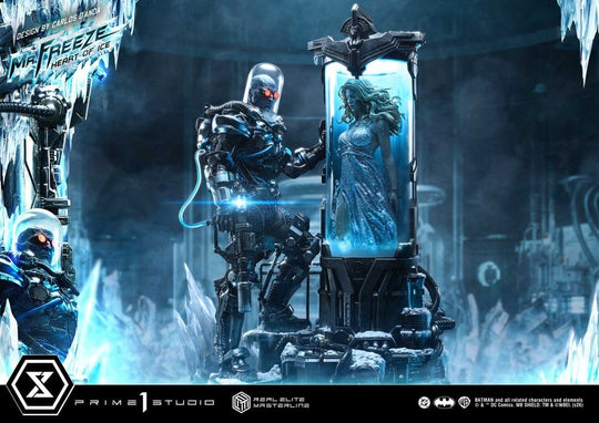 DC Comics Real Elite Masterline Series Statue 1/3 Batman (Comics) Mr. Freeze Heart of Ice (Design by Carlos D'Anda) 82 cm